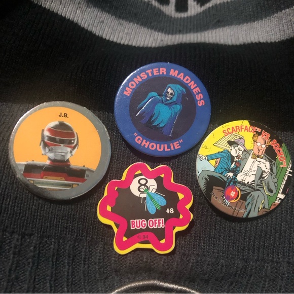 4 Very Vintage Pogs/Milkcaps - Picture 2 of 7